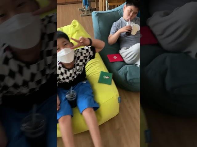 오늘 하루만 영업합니다. 진실의 반 영화관