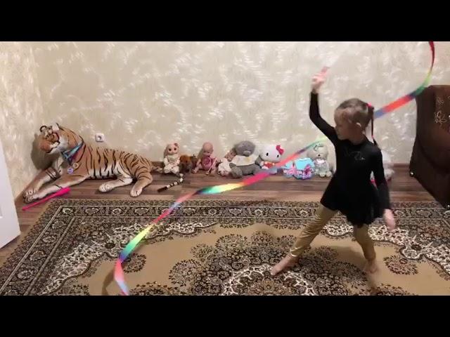 Rhythmic gymnastics for children with Riana. Гимнастика с лентой. Танец для детей.