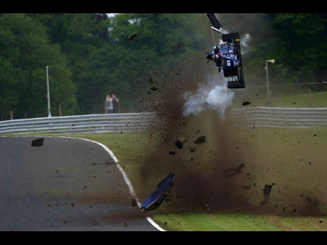 *Onboard* Massive airborne crash for Vaidyanathan at Oulton Park