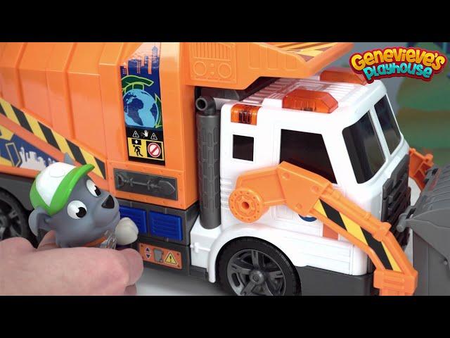 Surprise Toys in Paw Patrol Rocky's Recycling Truck!