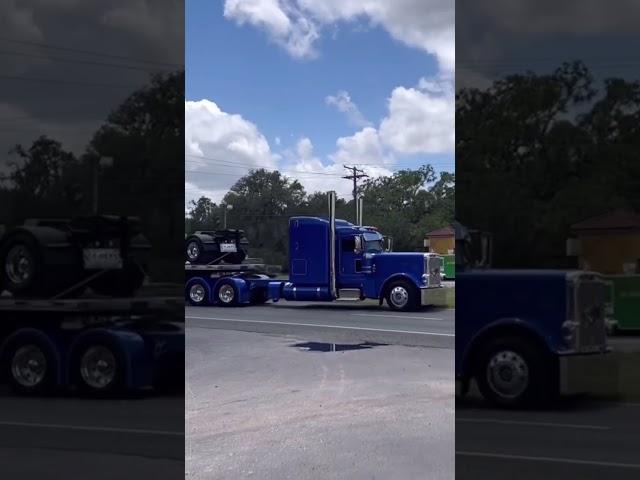 Close call! Who was at fault?? #peterbilt #semitruck #truck #trucking #wreck