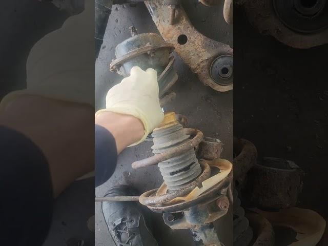 Ohio weather and Rust vs saturn struts! #automobile #mechanic #rustbelt #mechaniclife