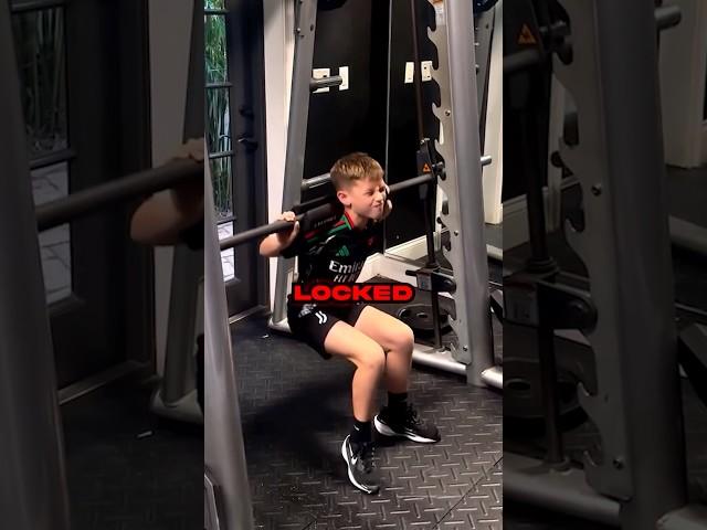 Football Academy Players’ Awful Squat 