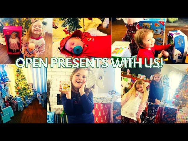 CHRISTMAS MORNING 2022 || OPENING PRESENTS