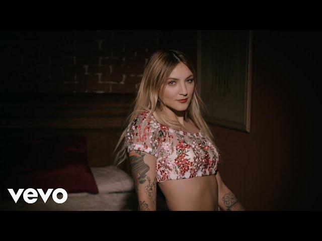 Julia Michaels - Uh Huh