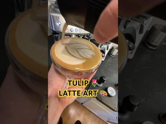 Satisfying Tulip  Latte Art Pour #coffee #barista #latte #latteart