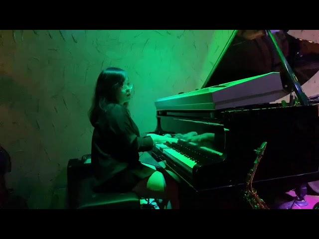 Tran Manh Tuan Jam at Saxnart Jazz Club