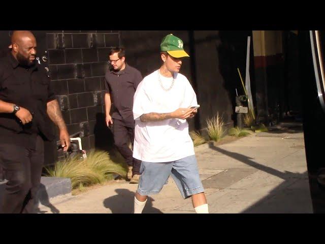 Justin Bieber seen leaving a music studio in Los Angeles - Gossip Bae