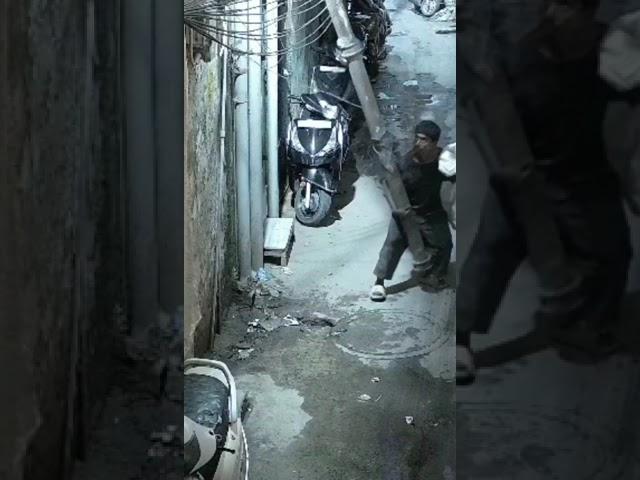 MOHD AHMED SAIFI(SOCIAL WORKER)NAKAAM  BAHUBALI PART 1.SE  HOSHIYAR RAHE YEH  VARDAT KER SAKTE HAI 