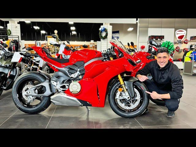 Taking Delivery of the All New 2025 Ducati Panigale V4S!!!