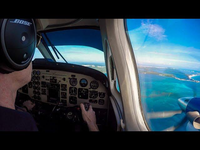 King Air 200 Landing in Cancun, Mexico (ATC audio included)