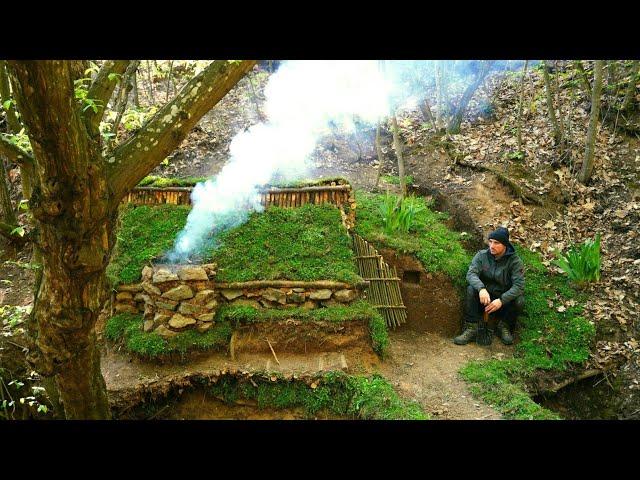 Building complete and warm survival shelter | Bushcraft earth hut,grass roof & fireplace with clay