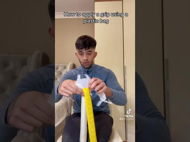 How to grip a cricket bat with a plastic bag