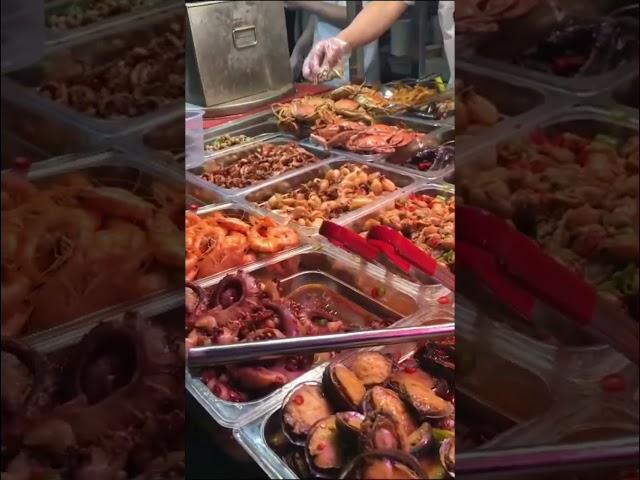 UNBELIEVABLE Yiwu Night Market: Shopper's Dream & Cultural Sensation! ️