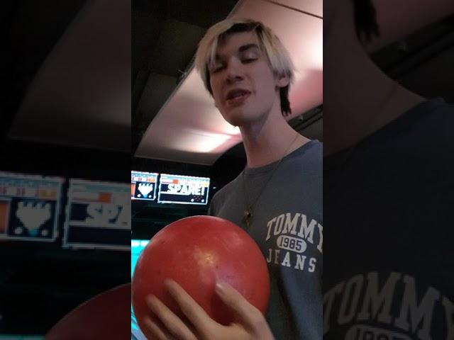 Gjan_35 geht bowlen