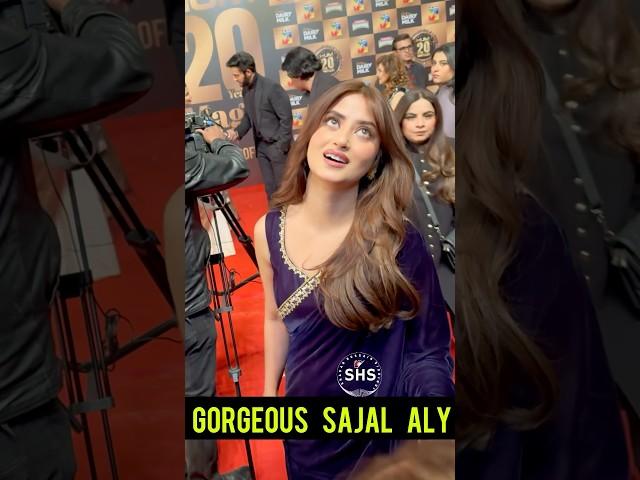 Gorgeous Sajal Aly at the 20th-year Anniversary Celebration of HUM TV in Governor House Karachi