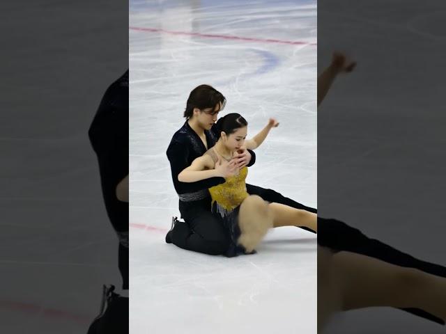 figureskating get up 피겨스케이팅 일어나기フィギュアスケートの優雅な演技 / 花样滑冰优雅的表演 / 花樣滑冰優雅的表演
