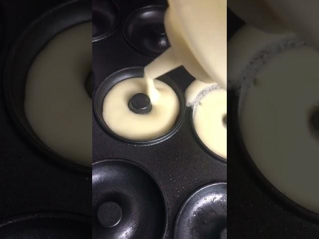 My first ever donut maker #shortsvideo  #minivlog  #minidonuts #newhobby