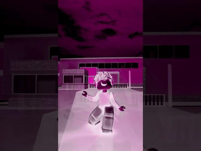 how i dress in roblox vs irl ‍️ | #roblox #edit #robloxedit