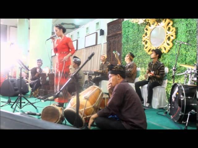 Laksmana Raja di Laut by Bhatara ethnic band