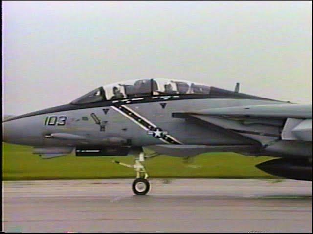 TOMCATS!! - VF-103 "JOLLY ROGERS" F-14Bs - ARRIVAL/DEPARTURE 2001 LONDON (CANADA) AIRSHOW (JUNE '01)