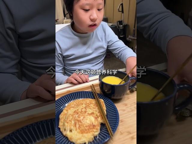 5分钟搞定小学生早餐！冬吃萝卜，虾皮加萝卜的组合，多吃快长#小学生早餐 #儿童营养早餐