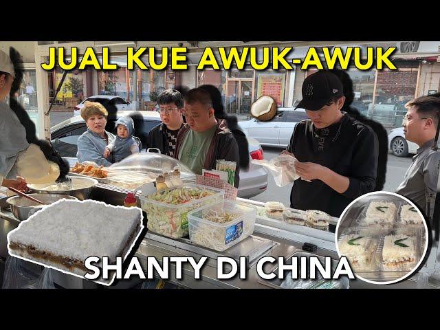 JUAL KUE AWUK-AWUK DI CHINA, SEMUA PADA PENASARAN DENGAN KELAPA DAN RASA KUENYA SAMPAI DIBORONG! 