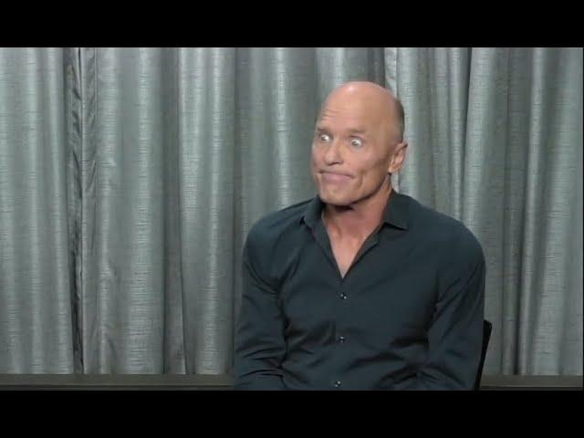 Ed Harris takes a 20 second pause to absorb a question