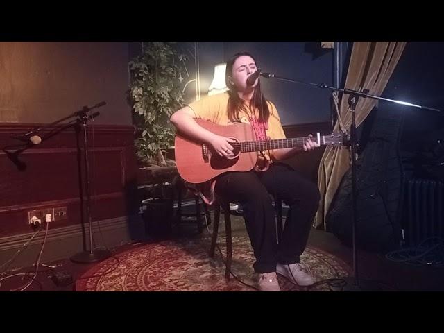 Clara McHugh | Folklore Rooms, Brighton | 03/09/21