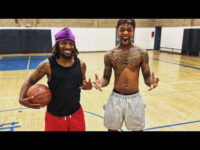 FlightReacts Vs. NoLifeShaq 1v1 basketball!