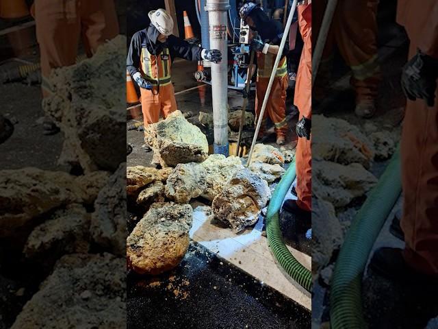 50 tonne "fatberg" of grease and oil removed from BC city's sewer  #MetroVancouver