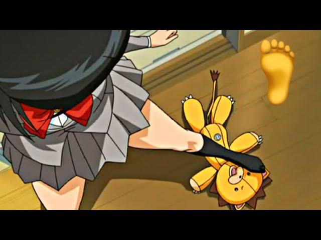 Bleach - Rukia steps on Kon ( Socks)