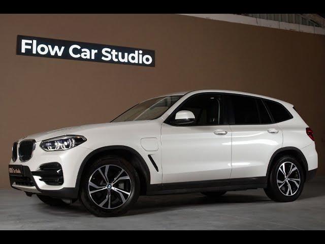 BMW X3 30e XDRIVE ADVANTAGE - Flow Car Studio