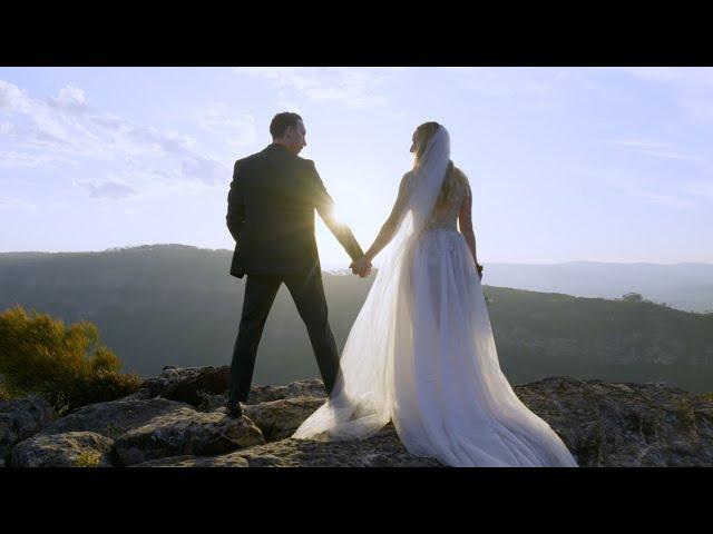 Married at the Top of a Waterfall! Blue Mountains Adventure Wedding