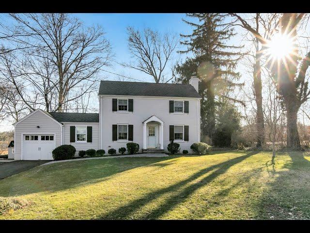 Welcome to 15 Old Colony Road, Bernardsville, NJ