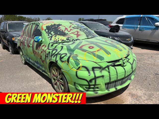 Copart Walk Around 4-21-22 + The Most Vandalized Car EVER!! PARENTAL WARNING!