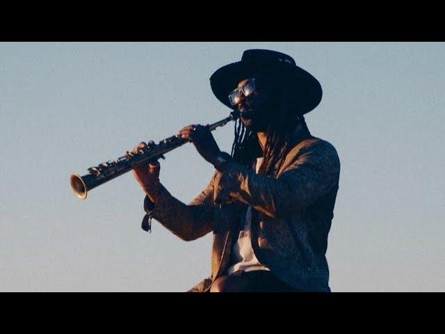 Lil Jon ft Usher ‘Lovers and Friends’ was begging for sax #liljon #usher #sax #music