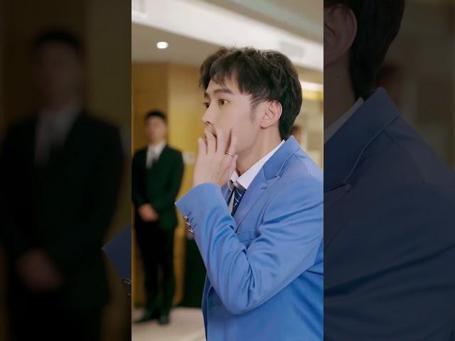 Rich second generation kneels down to apologize  #shorts #Chinesedrama #cdrama #drama