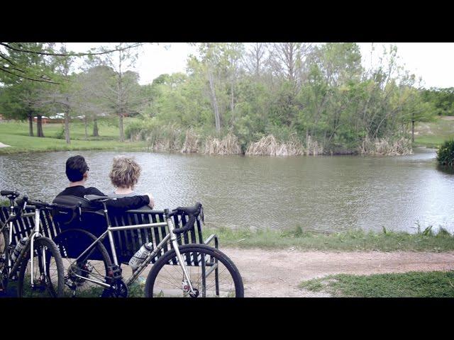 Jed and Amy ride the Fairdale Weekender