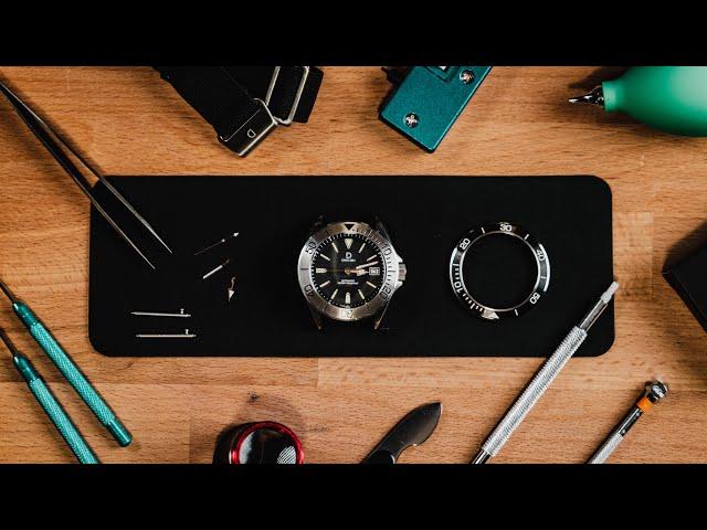 Build Your Own Custom Watch With This Kit || DIY Watch Club