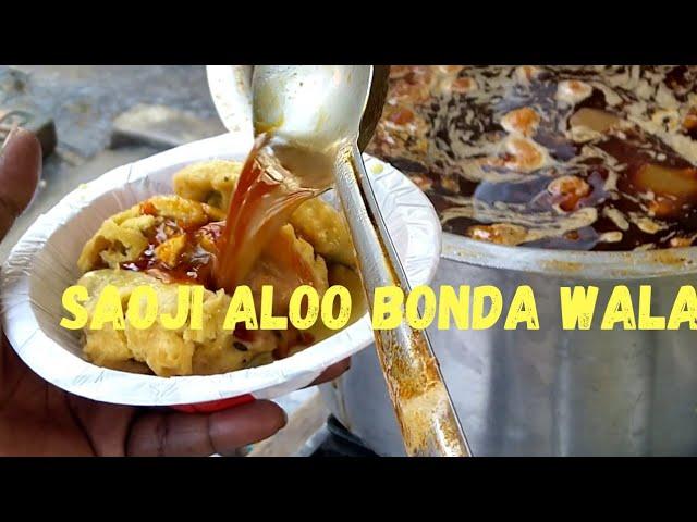 First Saoji Aloo Bonda Wala in Nagpur - Street Food Nagpur - Aloo Bonda Maker India - Spicy Nagpur