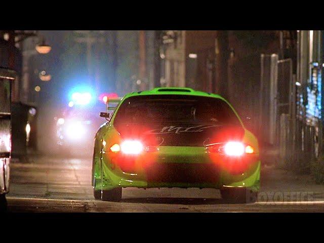 Brian and Dom escape police | The Fast and the Furious | CLIP