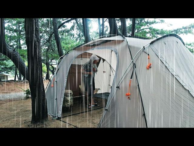 Camping in the heavy rain! temptation of rain