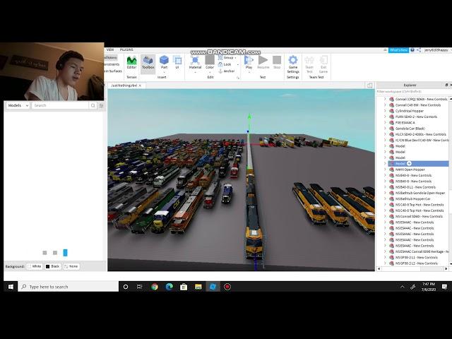 How to make your own train and move it?