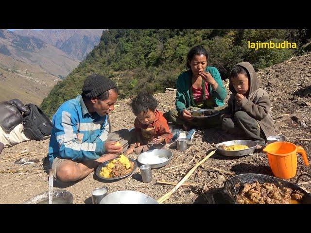 organic food cooking in countryside || Nepal|| lajimbudha ||