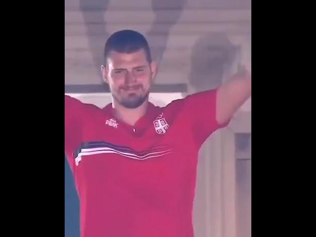 Así reciben a Nikola Jokic en su amada serbia un bronce con sabor a oro