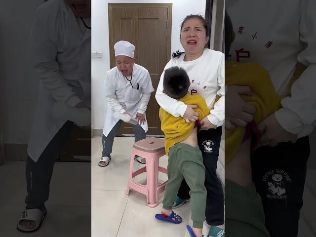 What can the doctor do, when he met such a patient??? funny video...#shorts #funny #trending