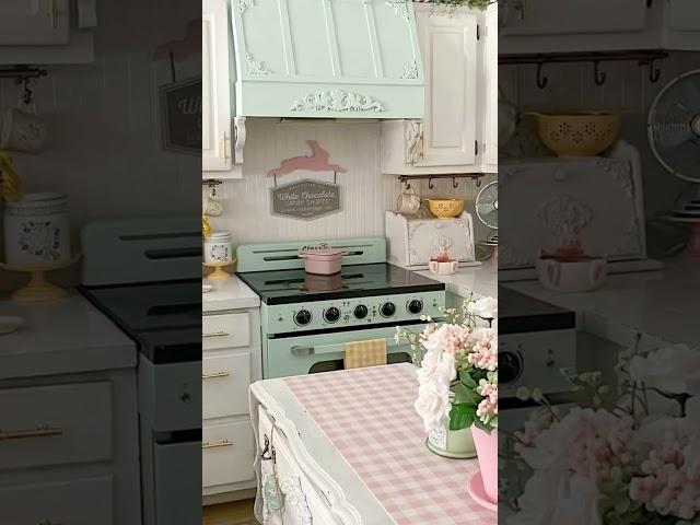 Charming Shabby Chic Kitchen #cozyhome #kitcheninspiration #shabbychic #cottagecore #cottagestyle