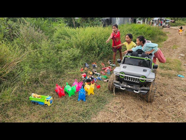 Today, Yana and her friends are riding in a giant car looking for small cars on the road