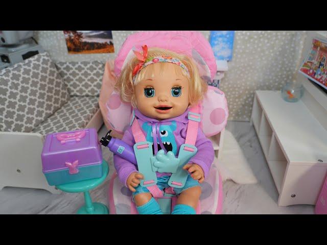 Baby Alive doll Hayley's School Morning Routine DIY hello kitty waffles